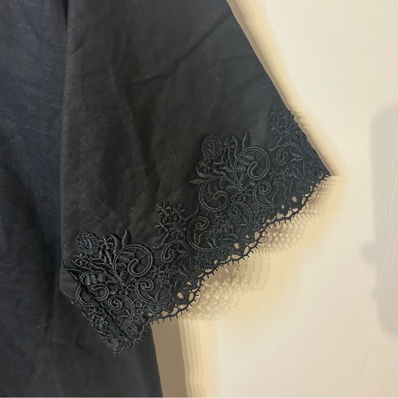 *NWT* English Factory Women’s Black Embroidered Lace Linen Blend Shirt, Size XS - Picture 7 of 16